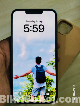 iPhone 13